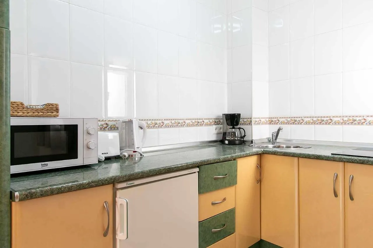 Apartamentos Alan Nerja 0*,  España